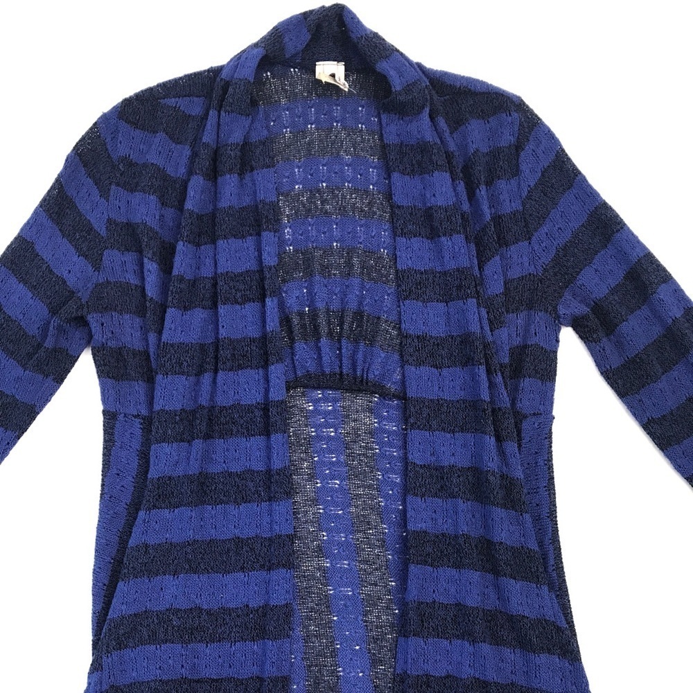 💙 5 for $25 💙 Black and Blue Striped Cardigan